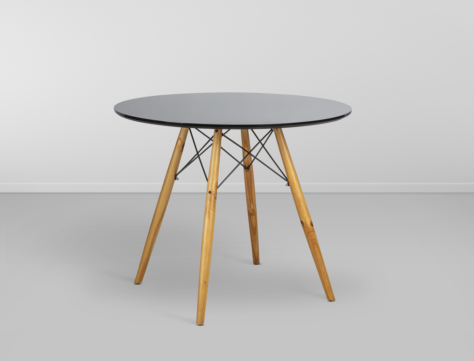 Mesa Lirio Redonda - Preto L:0,9 P:0,9