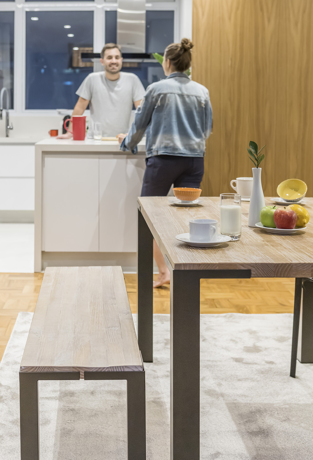 Banco Acai - Amadeirado/Preto L:1,20 P:0,33 A:0,46