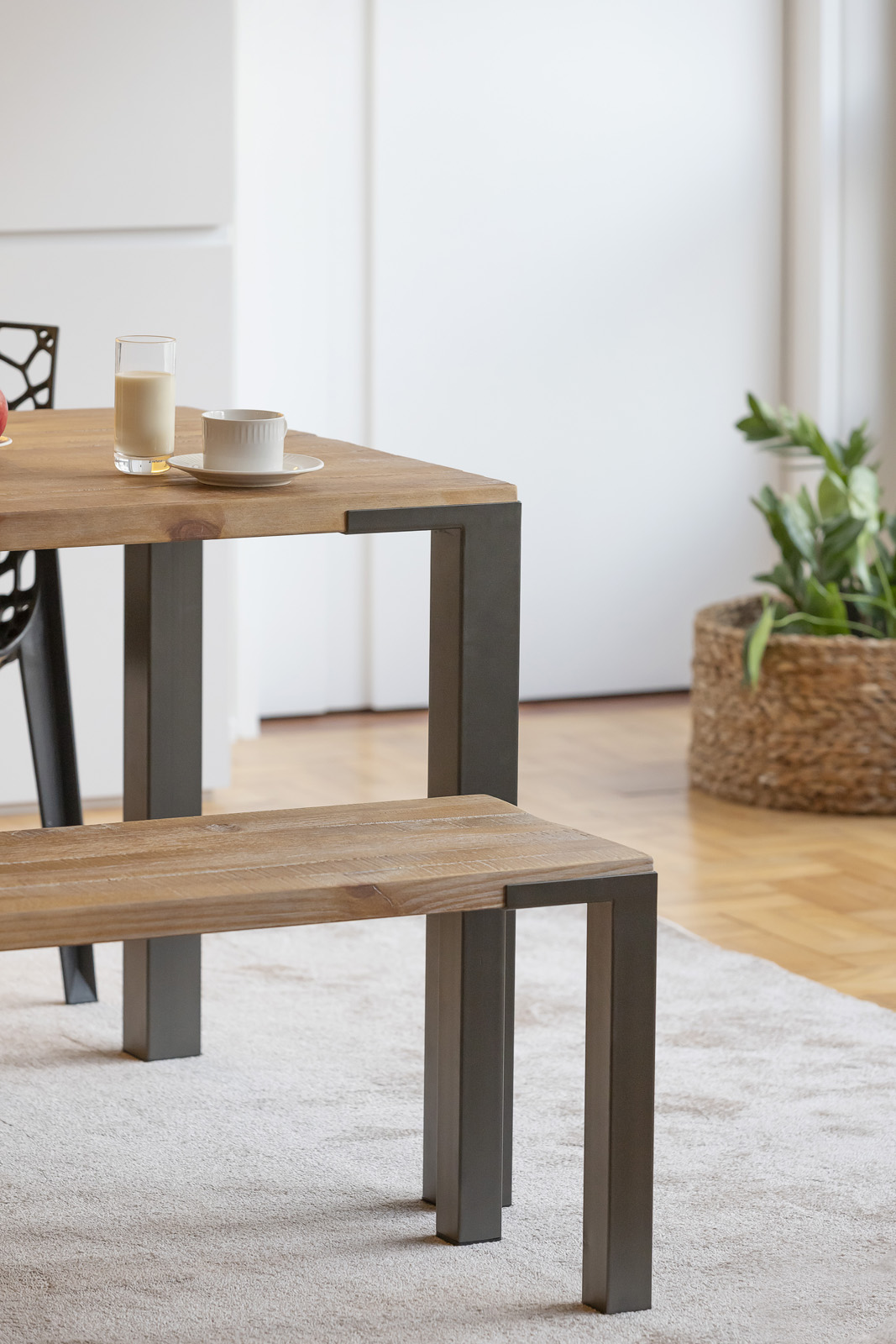 Banco Acai - Amadeirado/Preto L:1,20 P:0,33 A:0,46