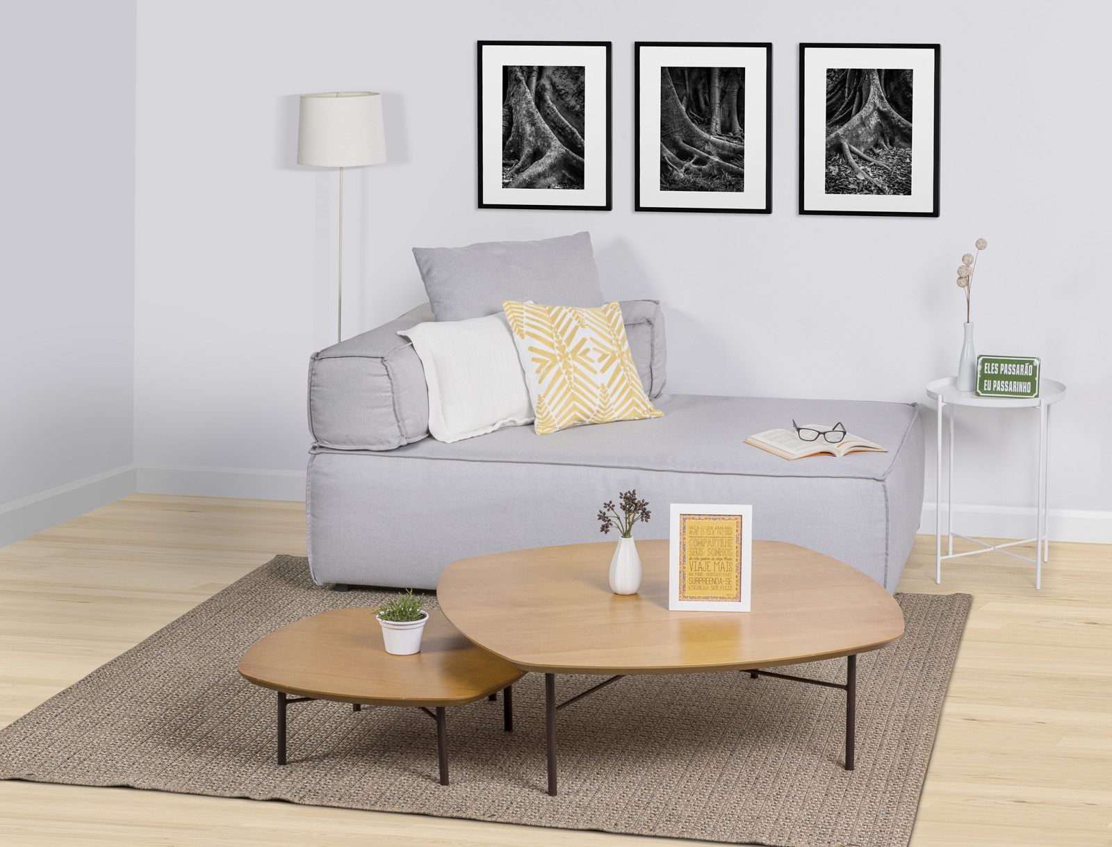 Sofa Ibirapuera Mod. Encosto e Almofada - Cinza Claro L:1,6m