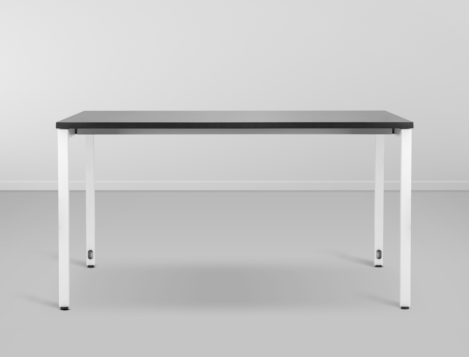 Mesa Cambuca Retangular Pe Externo - Preto/Branco Fosco L:1,8 P:0,9